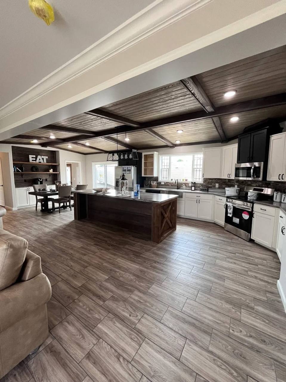 photo_2025-09-05_01-04-15