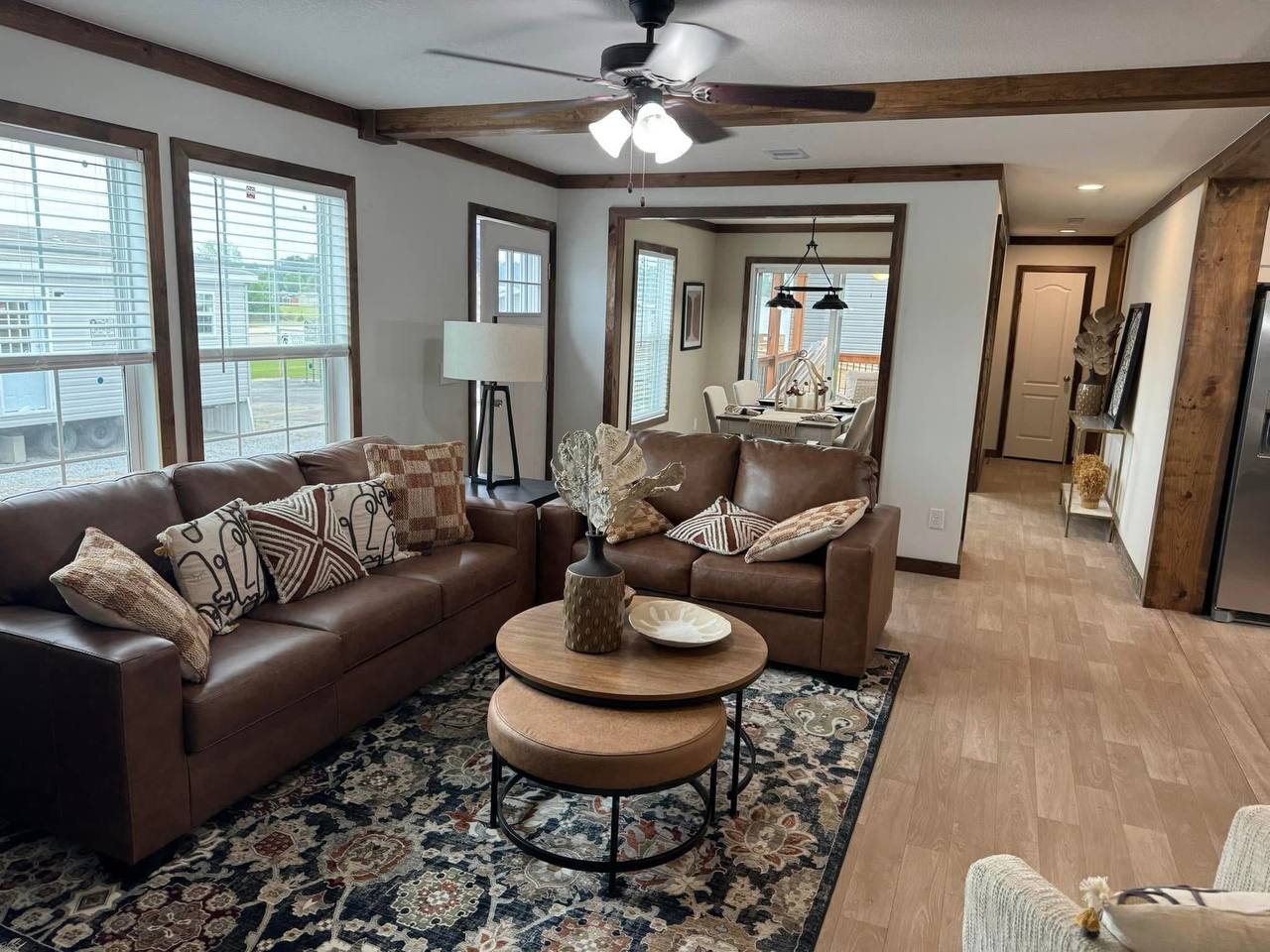 photo_2025-09-05_01-30-17