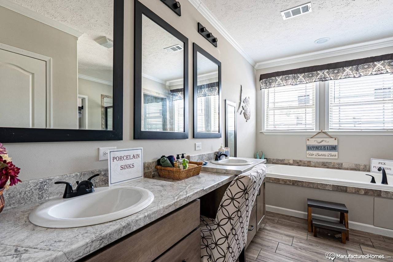 photo_2025-09-05_23-06-24