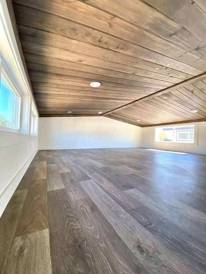 photo_2025-11-06_21-50-51